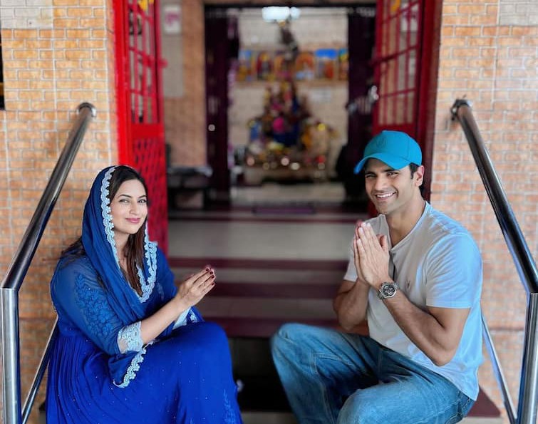 सर्जरी के बाद भोलेनाथ की शरण में पहुंची दिव्यांका त्रिपाठी