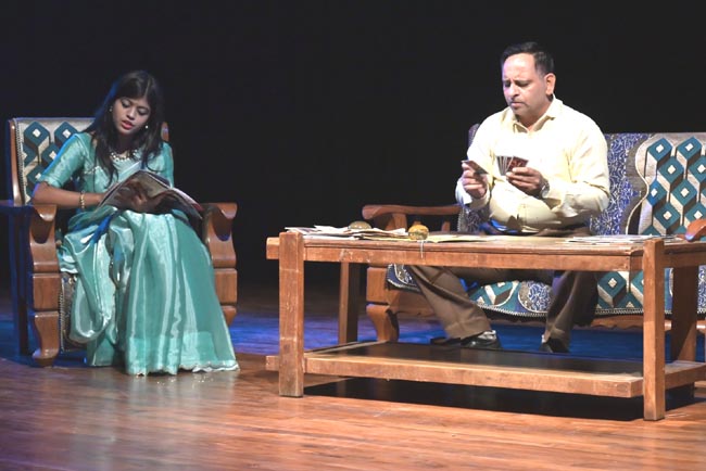 नाटक ’बाजी’ में झलका मनुष्य का आत्मबोध, नाट्य समारोह का हुआ समापन