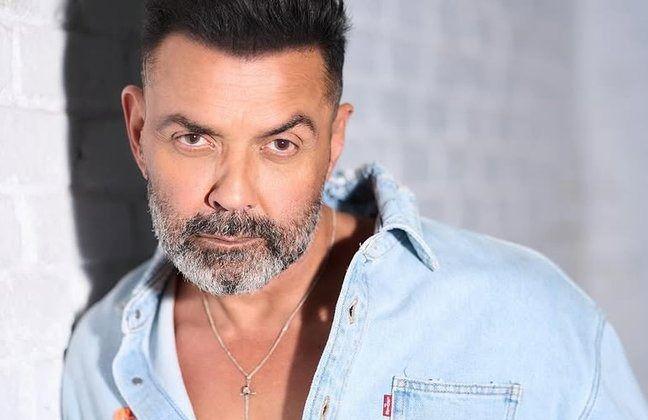 फिल्म 'बंदर' में बिल्कुल नए और इंटेंस अवतार में नजर जायेंगे बॉबी देओल