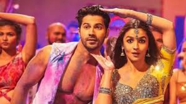 एक बार फिर तीसरी फिल्म ''दुल्हनियां 3'' में नजर आएंगे वरुण और आलिया