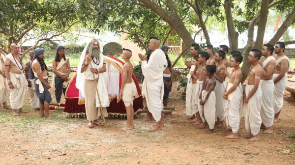 समीक्षा: मनोरंजन के साथ इंफॉर्मेटिव है वेब सीरीज 'आदि शंकराचार्य'