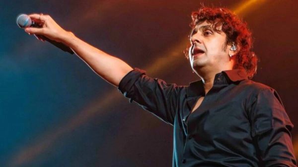 सोनू निगम ने लाइव शो में फैन पर जताई नाराजगी