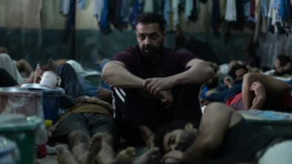 'बंदर' को लेकर उठ रहे सवालों पर बोले निर्देशक