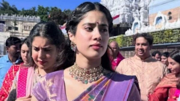 'पेद्दी' की सफलता के लिए तिरुमाला पहुंचीं जाह्नवी कपूर