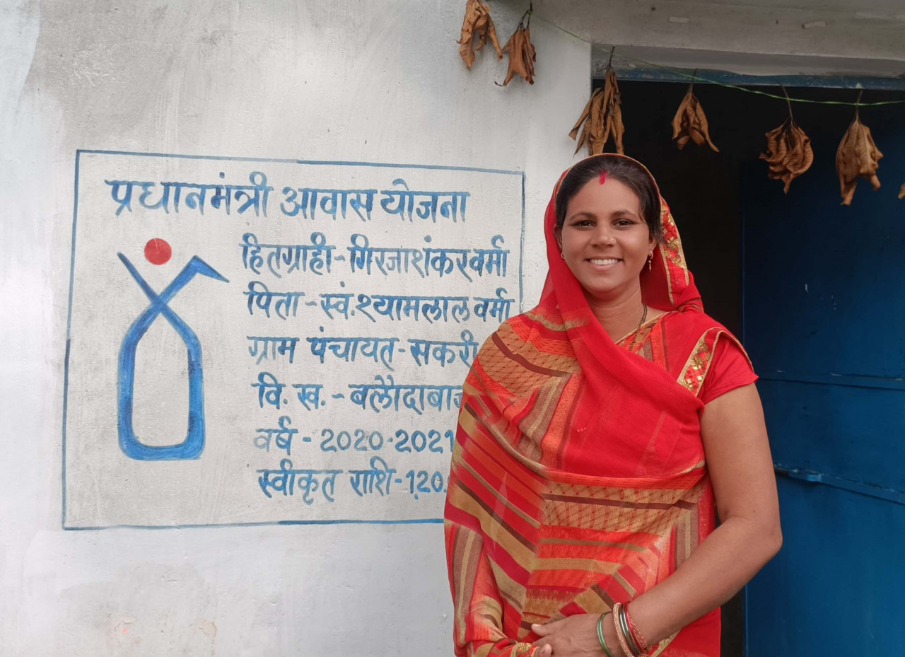 छत्तीसगढ़ :  रायपुर : प्रधानमंत्री आवास योजना से बदल रही है कई परिवारों की जिंदगी,महतारी वंदन योजना से भी महिलाओं को मिल रहा है संबल