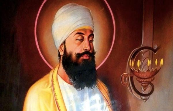 इतिहास के पन्नों में: सीस दीआ परु सिररु न दीआ