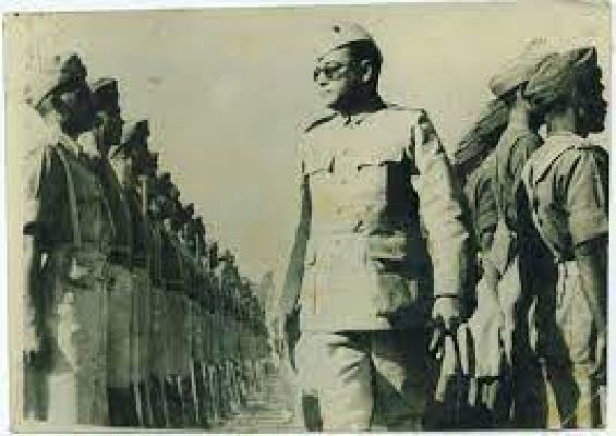 महान् सेनापति, वीर सैनिक, राजनीति का अद्भुत खिलाड़ी -सुभाषचन्द्र बोस 