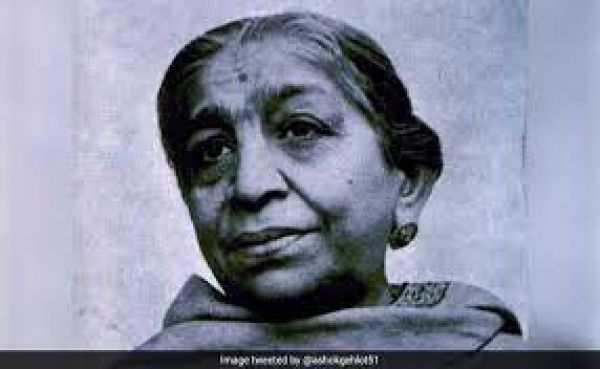 भारतीय राज्य की पहली महिला राज्यपाल -सरोजिनी नायडू 