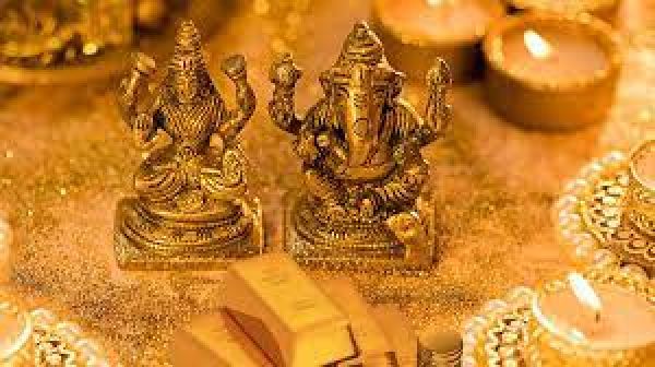 उन्‍नति और समृद्धि  त्योहारों है - अक्षय तृतीया