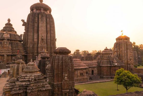 मंदिर श्रृंखला : लिंगराज मंदिर भुवनेश्वर