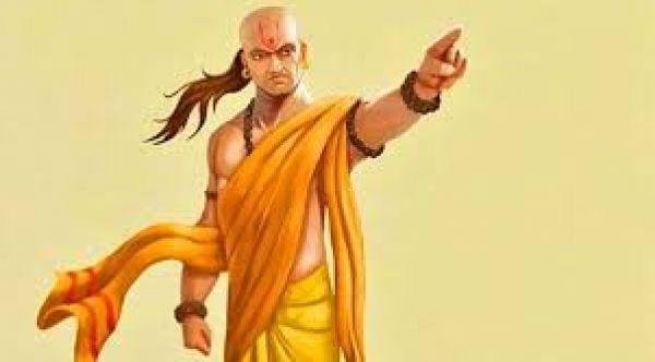 चाणक्य नीति:- कब अकेले कब साथ रहें 