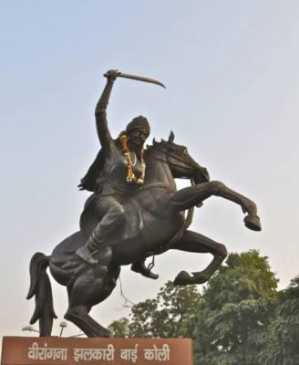 सन 1857 के महान स्वतंत्रता संग्राम की कालजयी वीरांगना झलकारी बाई कोली
