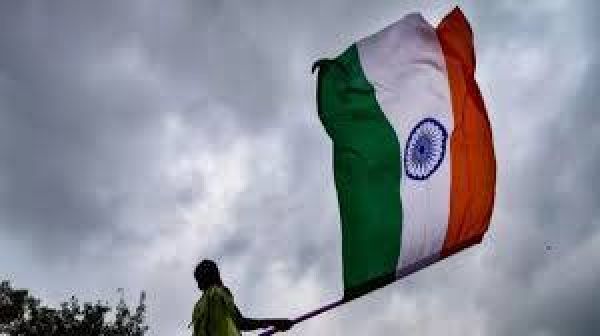  आतंक के लालगढ़ में लहराने लगा तिरंगा