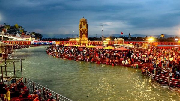 गंगा दशहरा: पुण्य, मोक्ष और श्रद्धा का पावन पर्व