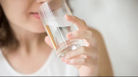 पानी कम पीने से हो सकती हैं ये परेशानियाँ