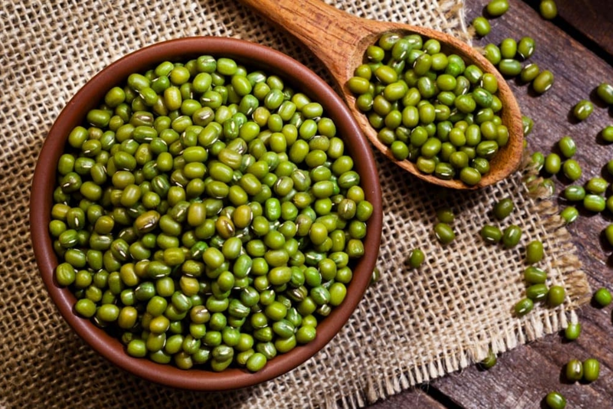 हरी मूंग दाल: सेहत और एनर्जी के लिए गुणों की खान