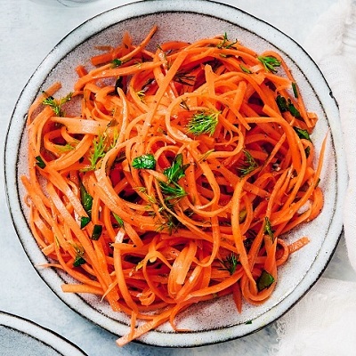 झटपट बनाएं स्वादिष्ट गाजर का सलाद