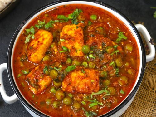 जल्दी बनाएं कुकर वाला मटर पनीर