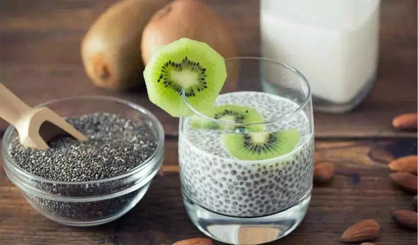 जिन लोगों को ये हेल्थ प्रॉब्लम हैं, उन्हें Chia Seeds नहीं खाने चाहिए, जानें इनके बारे में  