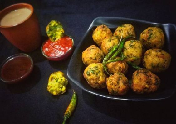 खाना खजाना : पोहा पकोड़ा