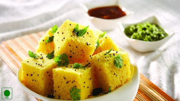 बेसन से बनाएं पूरे परिवार के लिए 5 तरह के मजेदार पकवान!