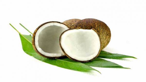 खाली पेट कच्चा नारियल खाने के फायदे