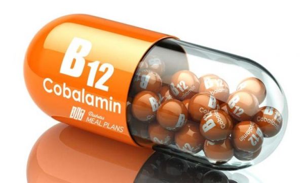 विटामिन B12 की अधिकता: जब ज़रूरत से ज़्यादा हो जाए नुक़सानदायक