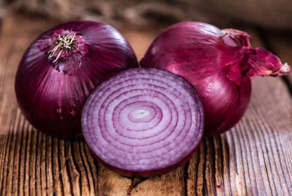 प्याज में कौन से विटामिन पाए जाते हैं और इसके क्या फायदे हैं?