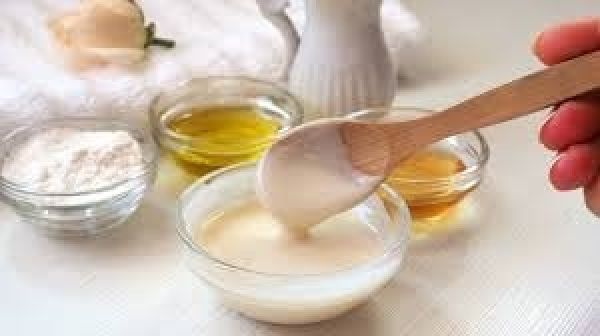 चेहरे पर निखार पाने ट्राई करें ये घरेलू उपाय