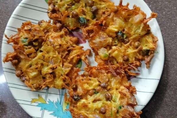 चाय के साथ मजेदार लगेगा बिहार का काले चने का भभरा 