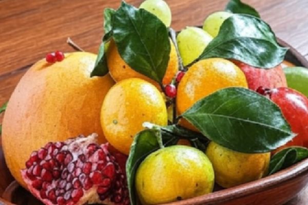 पेट में बढ़ती एसिडिटी का कारण हो सकते हैं प्राकृतिक से मिले ये फल, जानें सेवन से जुड़ी सावधानियां 