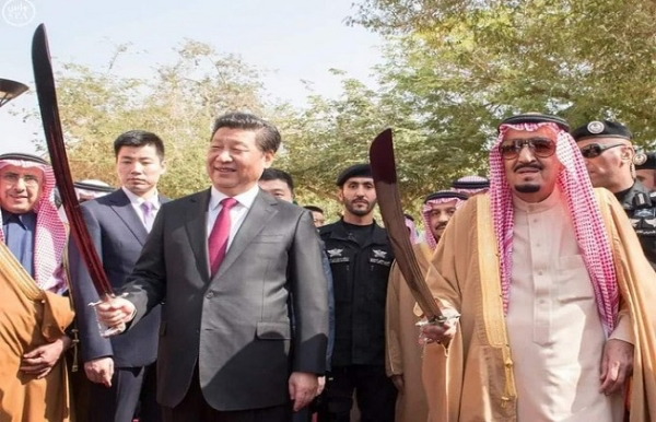 सऊदी अरब पहुंचे चीनी राष्ट्रपति, तीस अरब डॉलर के 20 समझौते होंगे