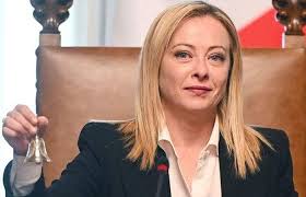 इटली में अंग्रेजी पर प्रतिबंध की तैयारी