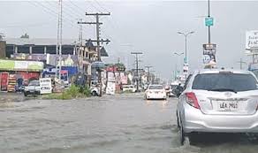 पाकिस्तान में बारिश और आंधी से तबाही, 28 की मौत, 145 घायल