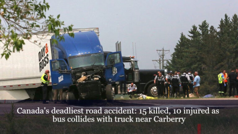 कनाडा में एक ट्रेलर ट्रक और छोटी बस के बीच टक्कर में 15 लोगों की मृत्यु और दस अन्&zwj;य घायल हो गए