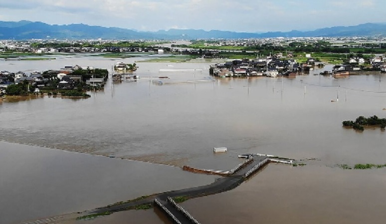 जापान में भारी बारिश, कुछ जगह बुलेट ट्रेनों को रोकना पड़ा, छह की मौत