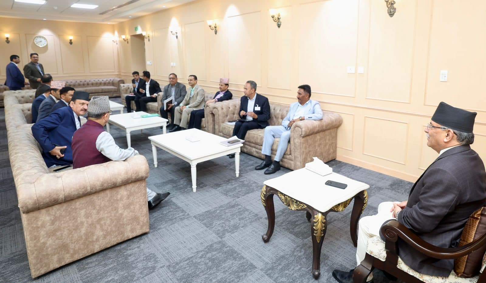 नेपाल में संसद को सुचारू करने के लिए सरकार नेकपा एमाले से करेगी संवाद