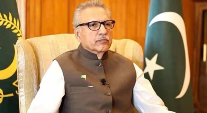 पाकिस्तान के मुख्य निर्वाचन अधिकारी ने राष्ट्रपति से मिलने से किया इनकार