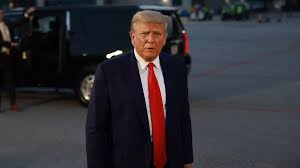 डोनाल्ड ट्रंप गिरफ्तार, 20 मिनट बाद मुचलके पर रिहा, कहा- आज जो कुछ हुआ 'न्याय का मजाक'