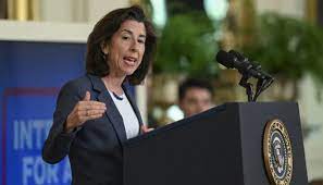 अमेरिका की वाणिज्य सचिव जीना रायमोंडो चीन के दौरे पर