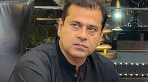 गिरफ्तारी के बाद से लापता पाकिस्तानी पत्रकार इमरान रियाज साढ़े चार माह बाद घर पहुंचे