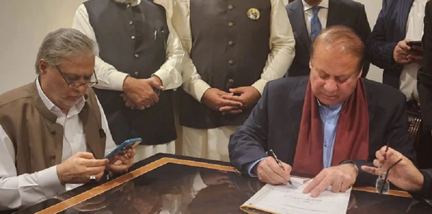 चार साल बाद नवाज शरीफ लौटे पाकिस्तान