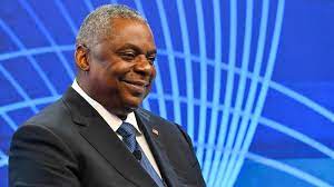 अमेरिकी रक्षा मंत्री लायड आस्टिन बिना कार्यक्रम ट्रेन से यूक्रेन पहुंचे