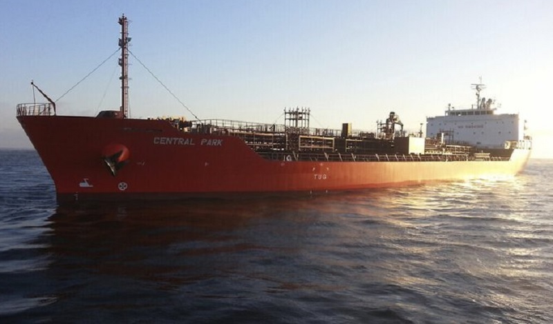 इजराइली कारोबारी के जहाज पर अदन बंदरगाह के पास हमला, चालक दल के 22 सदस्यों में भारतीय भी, सभी सुरक्षित