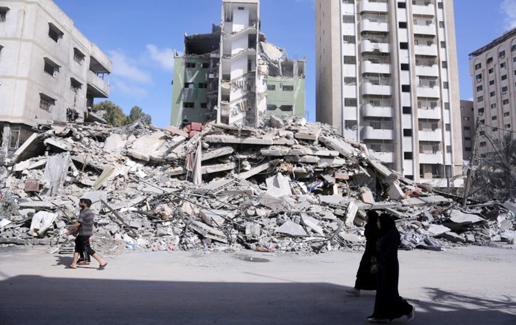 कतर ने कहा है कि इजराइल और हमास के बीच गजा में संघर्षविराम दो दिन और बढ़ाने पर सहमति बनी