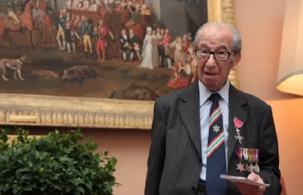 हैरी शिंडलर का संघर्ष रंग लाया, विदेश में रह रहे 30 लाख ब्रिटिश नागरिकों को वोट डालने का अधिकार वापस मिला