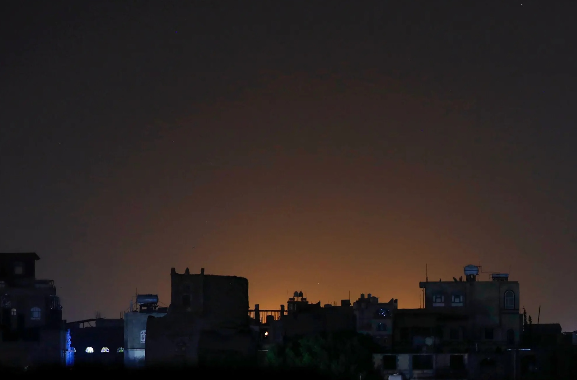 अमेरिका, ब्रिटेन ने यमन में हूती के ठिकानों पर किया ताबड़तोड़ हमला