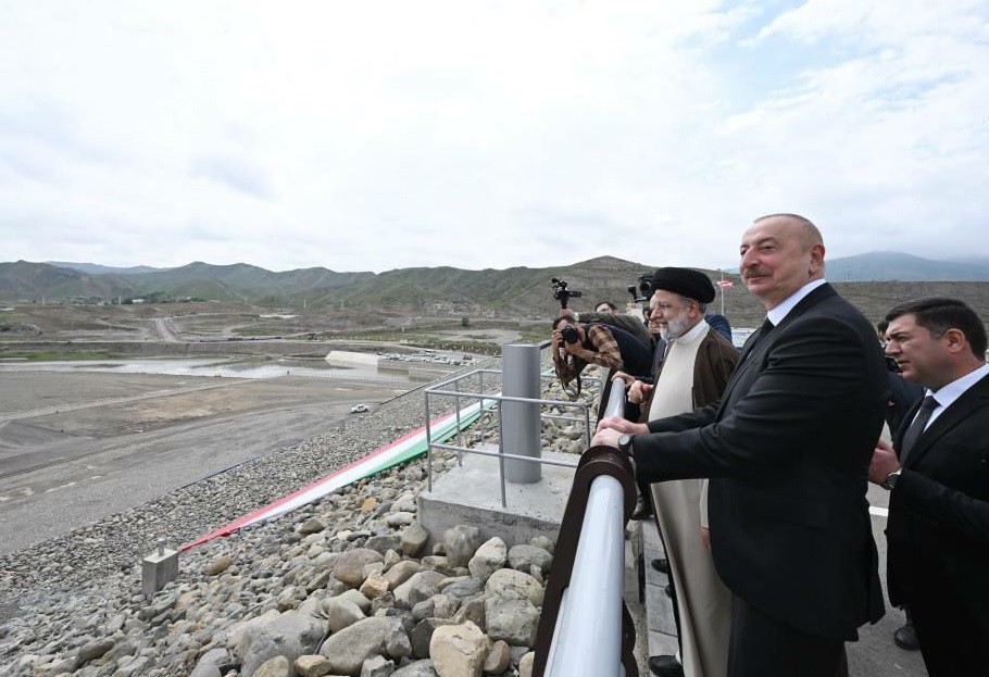 ईरान के राष्ट्रपति हेलिकॉप्टर हादसे में कर्तव्य पथ पर शहीद !