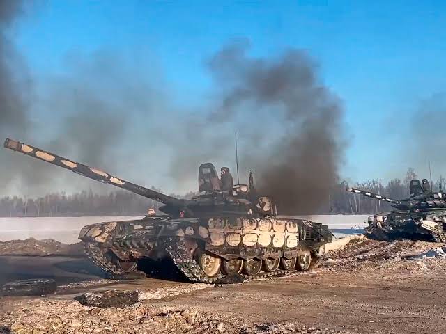 अमेरिका ने यूक्रेन को हथियार भेजते रहने की प्रतिबद्धता जताई