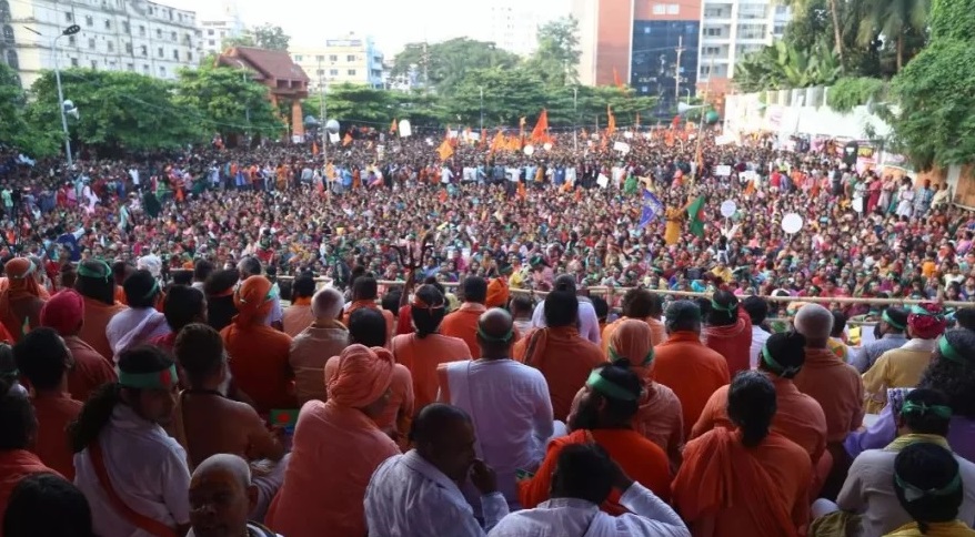 चिन्मय ब्रह्मचारी ने चेताया- बांग्लादेश से हिन्दुओं को बेदखल किया तो अफगानिस्तान या सीरिया बन जाएगा 